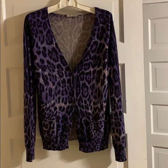 Gorgeous sweater set - Picture 4 of 5